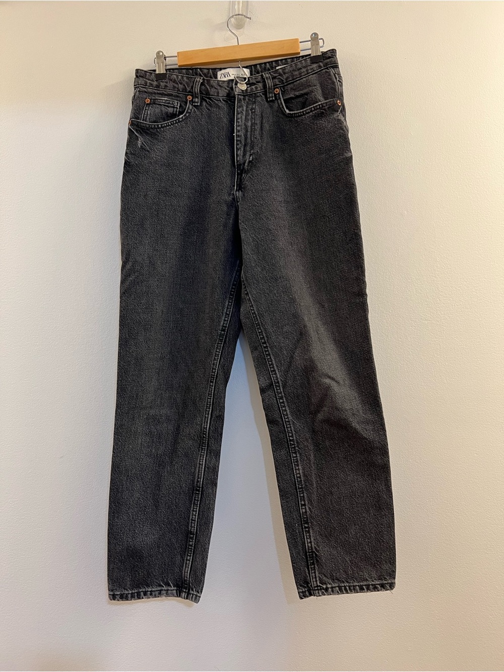 88. Zara High Rise Mom Fit Black Jeans - Picture 13 of 13